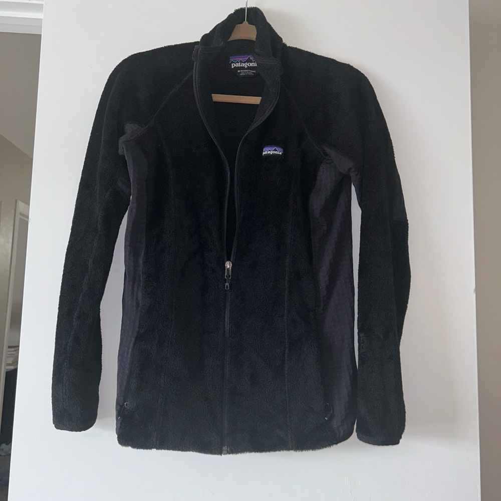 Patagonia - Black Full Zip Fleece with Mesh-Like Side